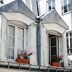 Апартаменты Agathe Chatelet Париж