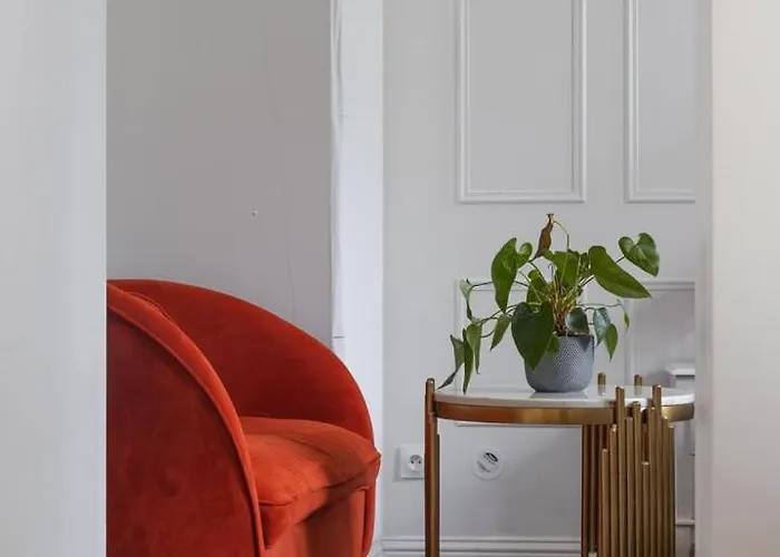 Agathe Chatelet Apartment *