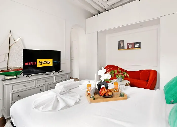 Agathe Chatelet Apartment Paris