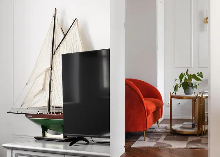 Agathe Chatelet Apartment *